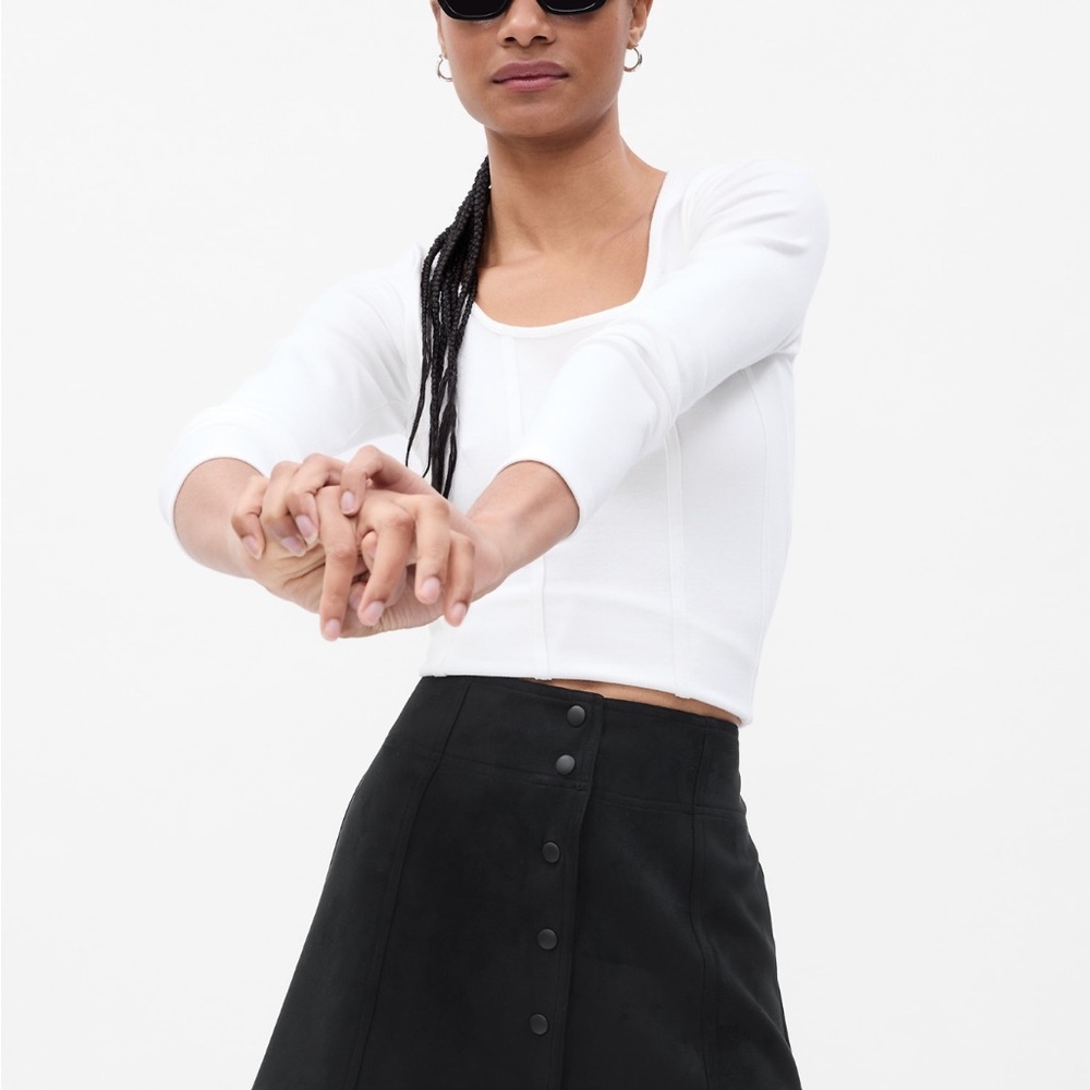 ❤️ GAP SUEDE BLACK SKIRT NEW SIZE 0 - Picture 3 of 7